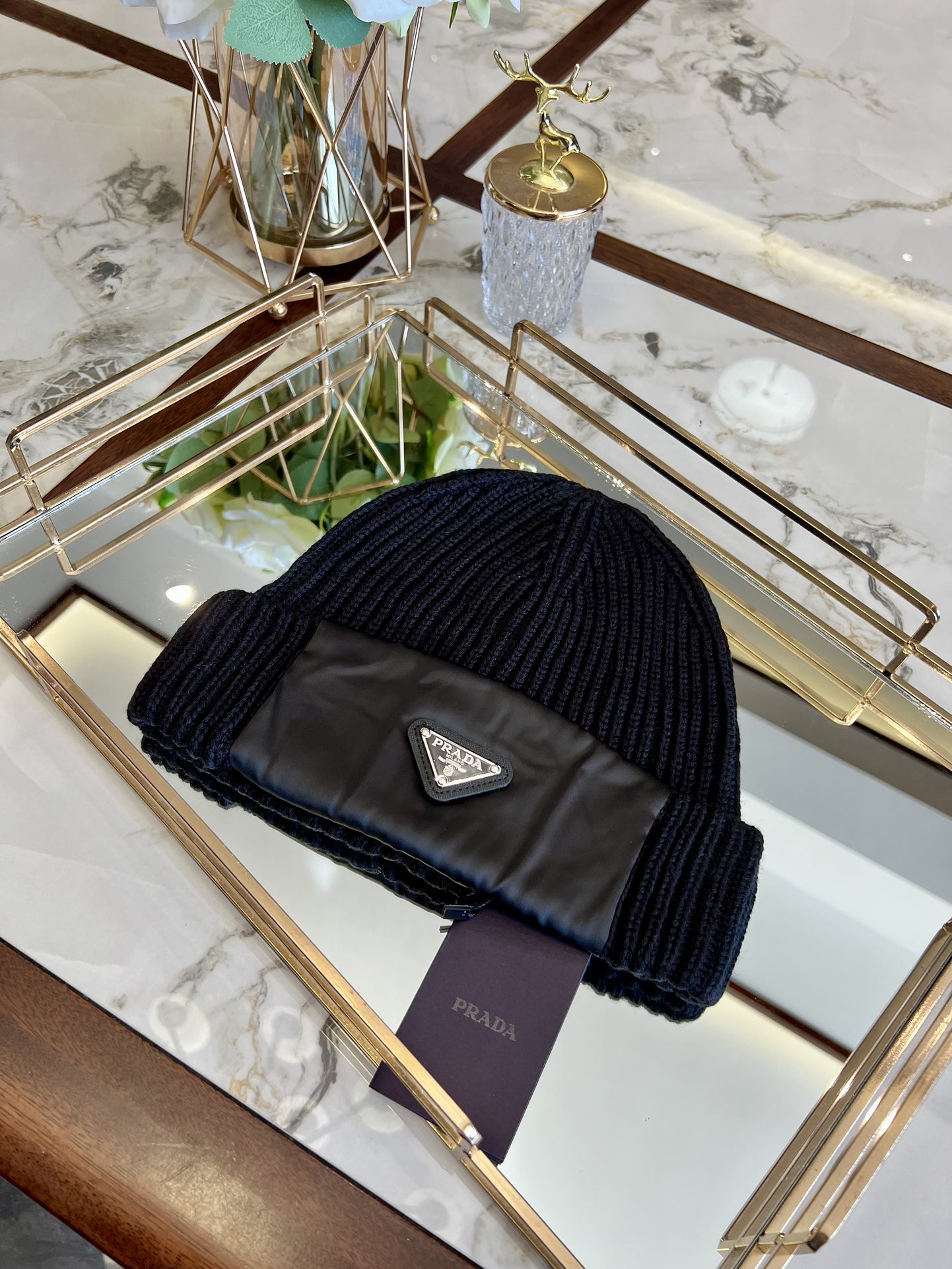 prada hat model 11